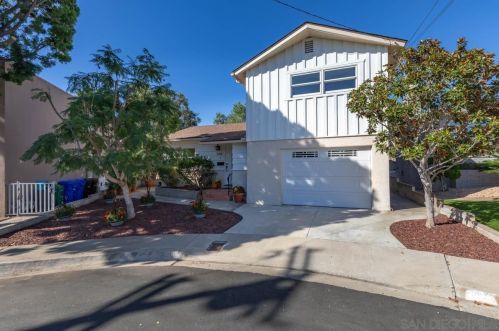 3708 Hawk St, San Diego, CA 92103-2836