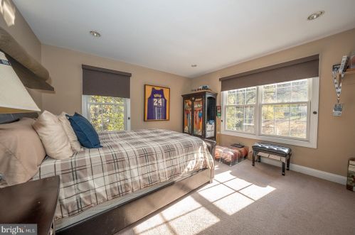 825 Bryn Mawr Ave, Newtown Square PA  19073-4333 exterior