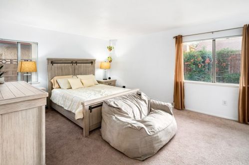 44021 Andale Ave, Lancaster CA  93535-4120 exterior