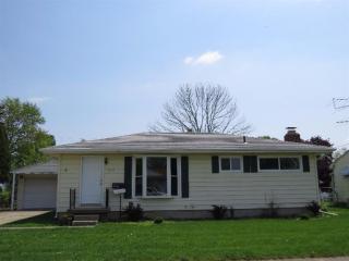 573 Meadow Ln, Troy OH  45373-2225 exterior