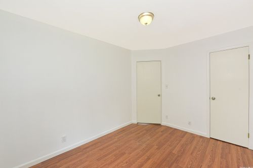 23 Cedar St, Central Islip NY  11722-4139 exterior