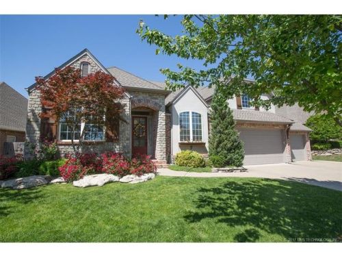 10204 86th Pl, Tulsa, OK 74133