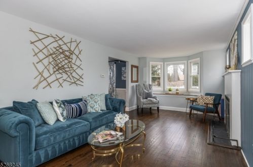 146 2nd St, Fanwood, NJ 07023-1666