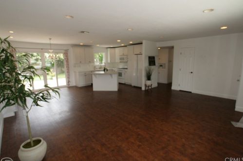 6222 Vanguard Ave, Garden Grove, CA 92845-1708