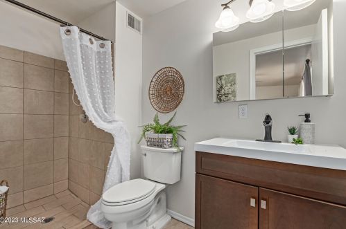 744 Camino Seco, Tucson AZ 85710-2627 exterior