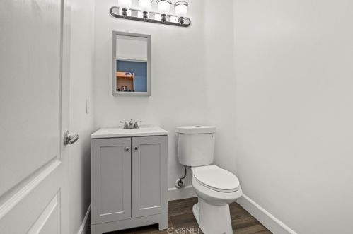 27836 Mariposa Ln, Santa Clarita CA  91384-4114 exterior