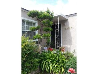 16905 Hobart Blvd, Gardena CA  90248-3616 exterior