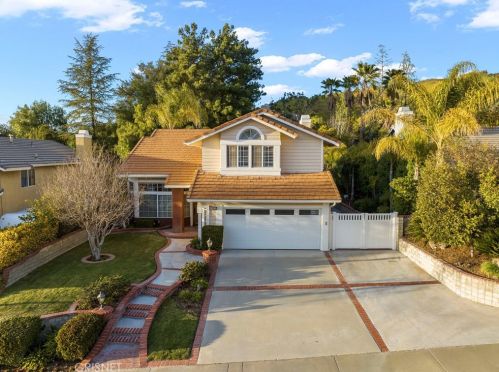 22335 Cypress Pl, Santa Clarita, CA 91390-4090