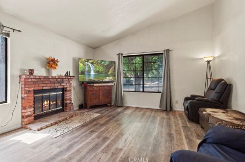 2752 El Nido Ln, Lancaster, CA 93535-5805