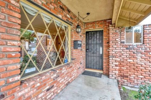 6760 Coralite St, Long Beach, CA 90808-4120