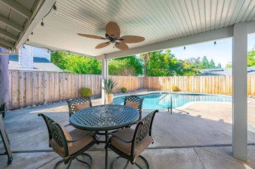 8235 Majestic Oak Way, Citrus Heights, CA 95610-0603
