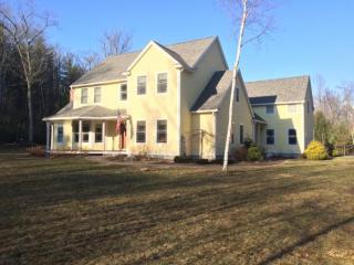 32 Green Rd, Amherst, NH 03031-3338