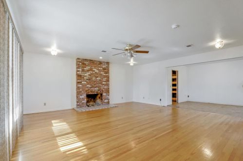 1670 Hillcrest Rd, Hollister CA  95023-5205 exterior