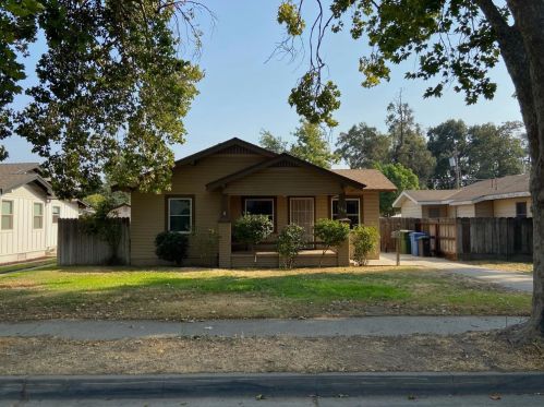 1314 Lyons Ave, Turlock, CA 95380-4122