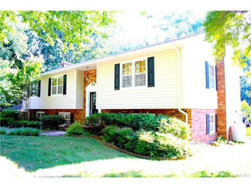 165 Shadybrook Rd, Farmington, NC 27028-7405