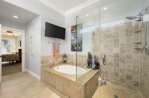 150 Kavenish Dr, Rancho Mirage CA  92270-3228 exterior