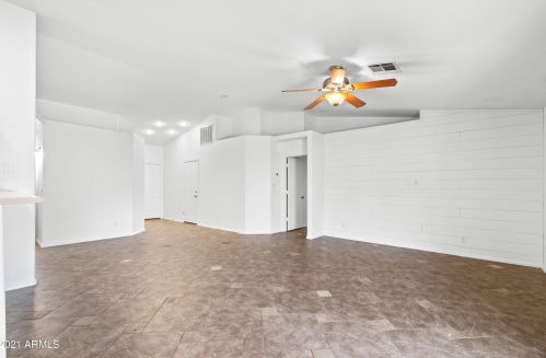 4866 Magnus Dr, San Tan Valley, AZ 85140-5092
