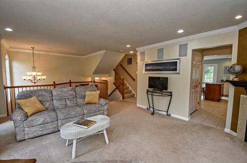 134 Chapel Harbor Dr, Pittsburgh PA  15238-3154 exterior