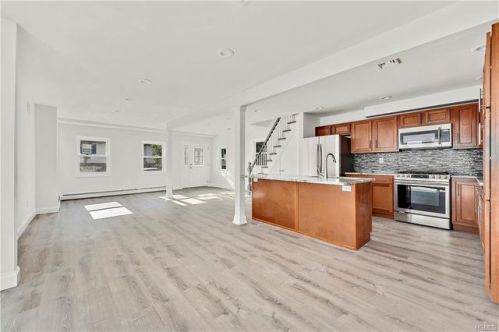 132 Sixth St, Hillburn, NY 10931-1100