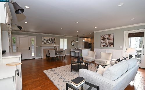 122 El Toyonal, Orinda CA  94563-2133 exterior