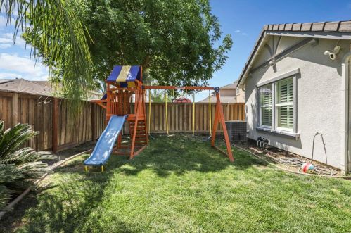 17716 Almond Orchard Way, Lathrop CA  95330-9374 exterior