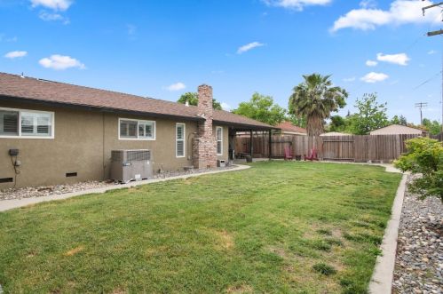 1445 Gary Ln, Modesto CA  95355-3125 exterior