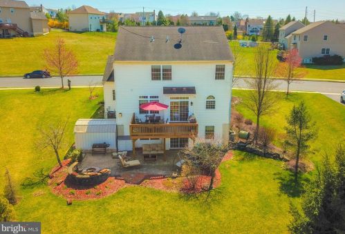 1215 Meco Rd, Easton, PA 18040-8085