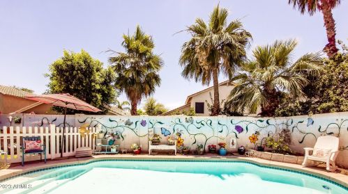 1825 Barbarita Ave, Gilbert AZ 85234-8136 exterior