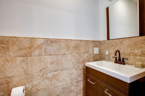 31 41 St, Bayonne NJ  07002-4803 exterior