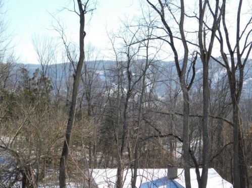 2 Sheba Dr, Wantage NJ  07461-4829 exterior