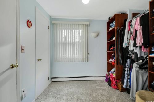 4 Rustic Gate, Panamoka NY  11961-2125 exterior