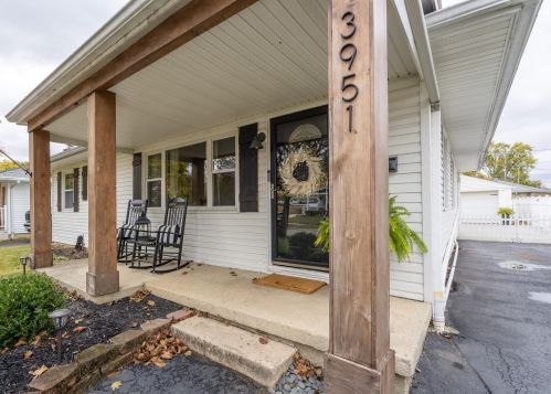 3951 Security Dr, Darbydale, OH 43123-2850