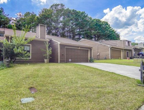 1505 Dillard Rd, Stone Mountain GA  30088-3460 exterior
