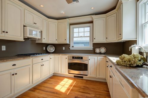 312 5th St, Elwood NY  11731-2815 exterior