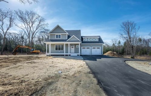 300 Copp Dr, Fremont, NH 03044-3018