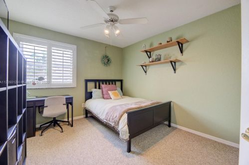 15612 16 Ct, Hollywood FL 33027-2347 exterior