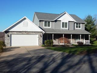 3002 Fallen Oak Rd, Morgantown, WV 26508-8660