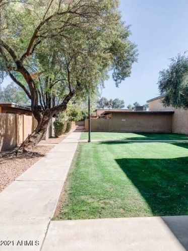 1051 Dobson Rd, Mesa AZ  85202-3900 exterior