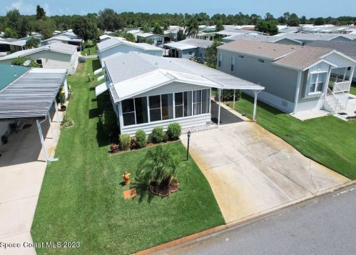 818 Tamarind Cir, Sebastian, FL 32976-2411