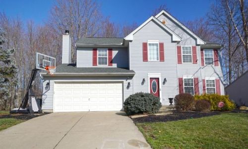 1518 Thornberry Rd, Amelia, OH 45102-1748