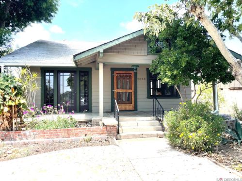 4538 Edgeware Rd, San Diego, CA 92116-4723