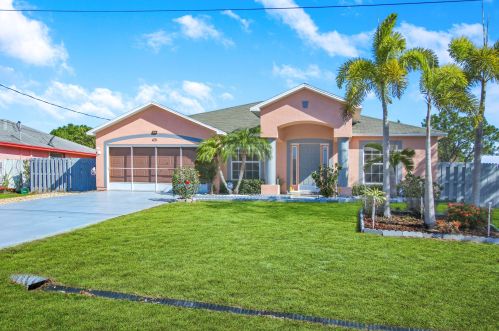 421 Lairo Ave, Fort Pierce, FL 34953-3842
