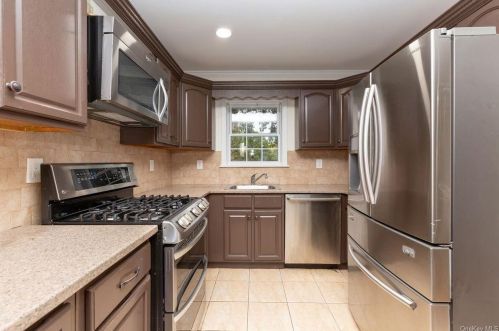 31 Warren St, New Rochelle NY  10801-6245 exterior