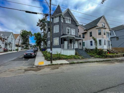 36 Hawkins St, Waterbury, CT 06704-3523