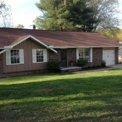 5821 Wooded Acres Dr, Knoxville, TN 37921-3922