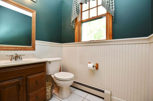 44 Tolend Rd, Dover NH  03820-5501 exterior