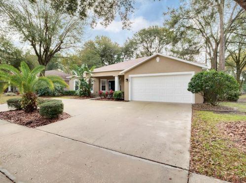 502 Cypress Oak Cir, Deland, FL 32720-2666
