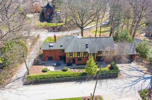 808 Waldheim Rd, Pittsburgh, PA 15215-1837