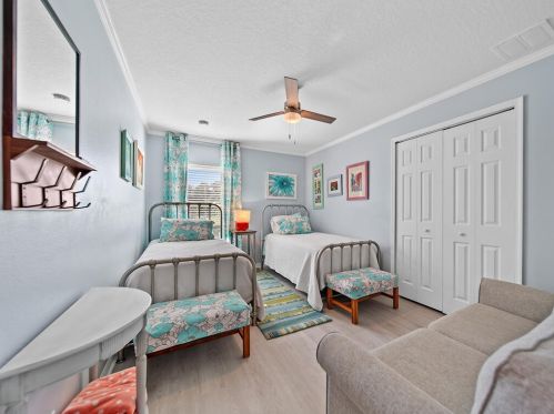 2097 Parrot St, Fort Pierce FL  34952-6758 exterior