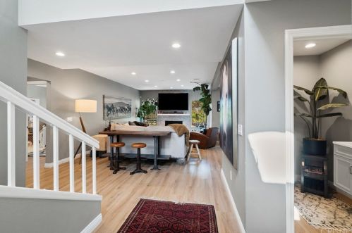 25906 Bellis Dr, Santa Clarita, CA 91355-2030